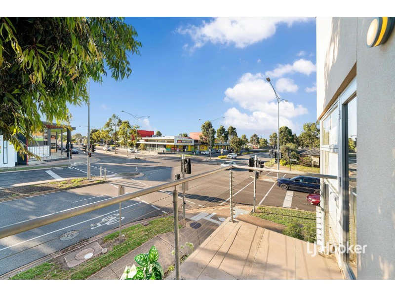 2/45 Tom Roberts Parade, Point Cook VIC 3030