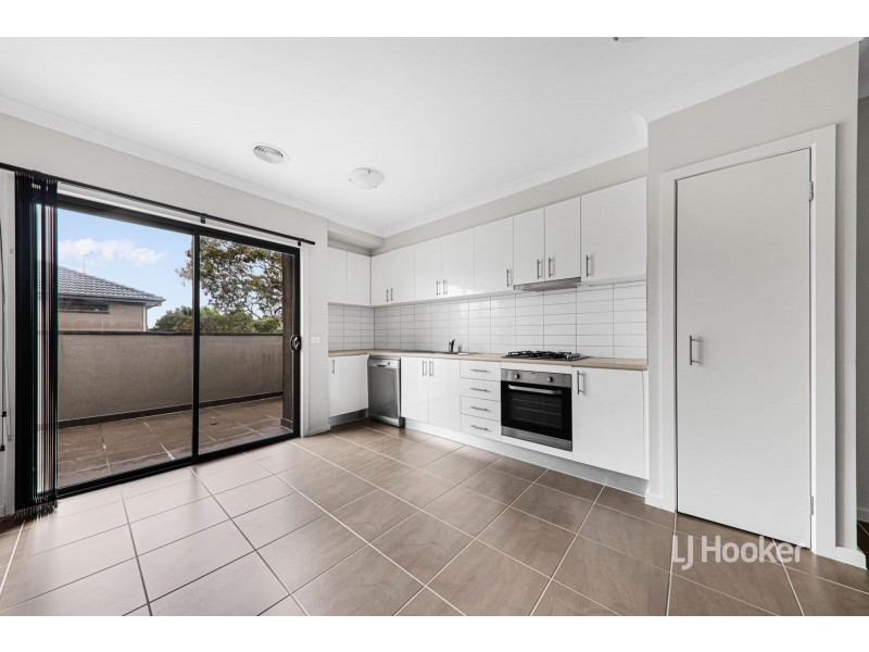 9 Burssi Circuit, Doreen VIC 3754