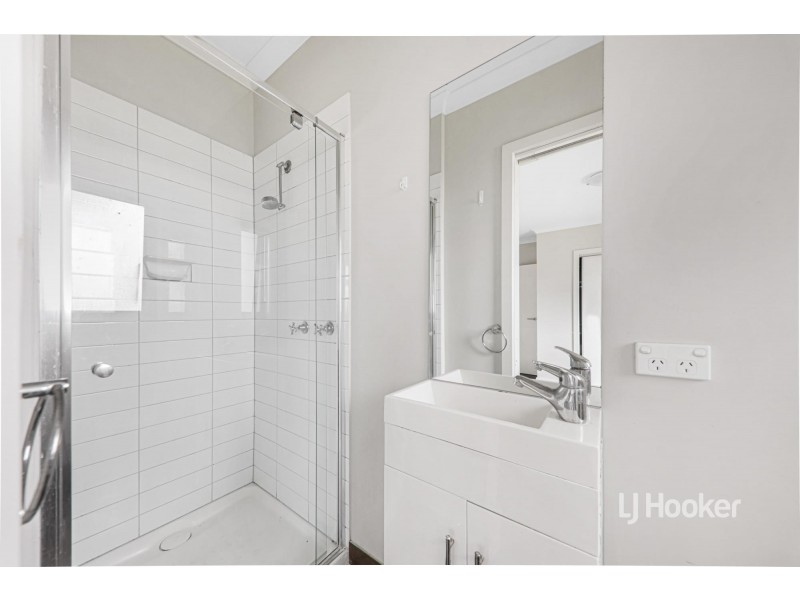 9 Burssi Circuit, Doreen VIC 3754