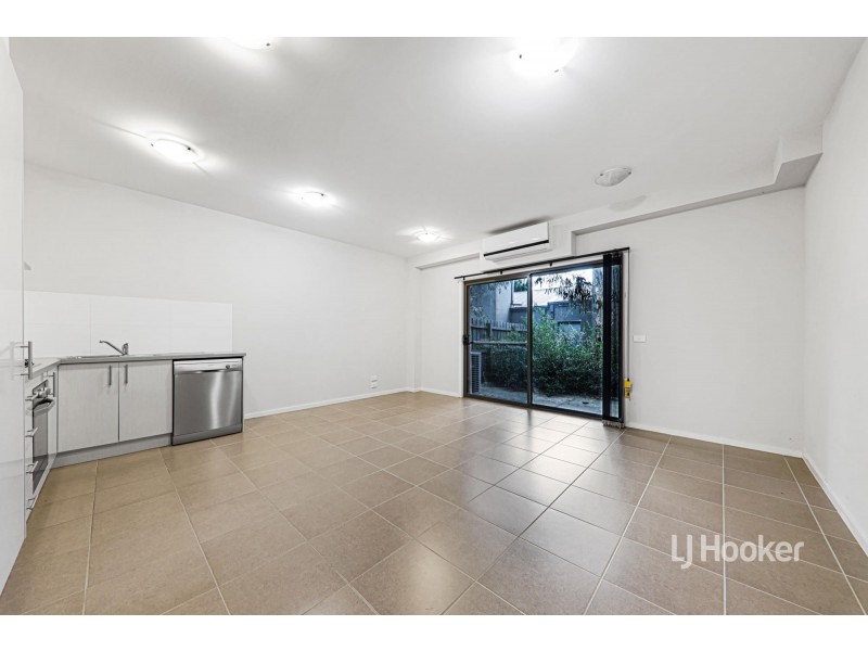 11/20 Hyde Park Avenue, Craigieburn VIC 3064