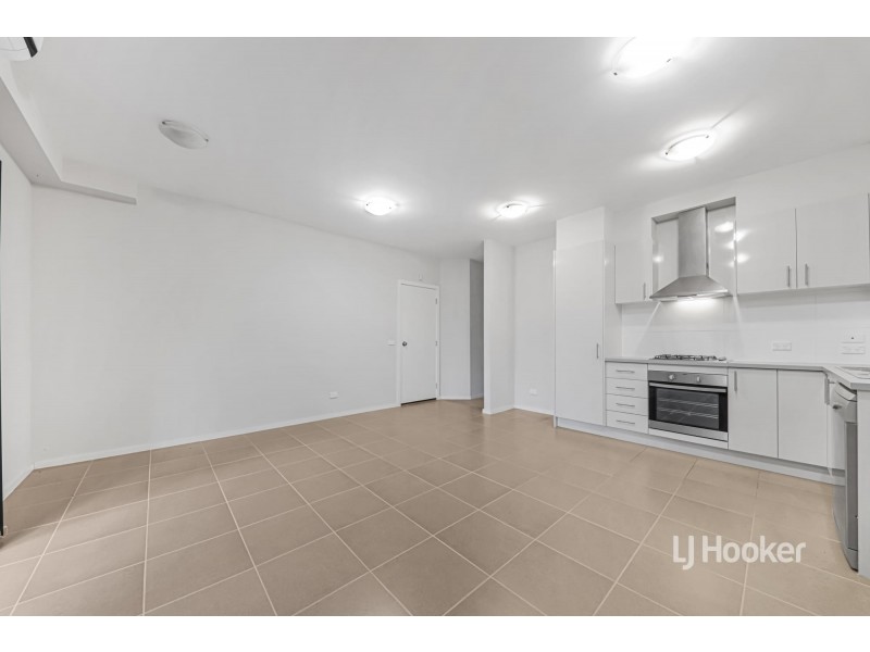 11/20 Hyde Park Avenue, Craigieburn VIC 3064