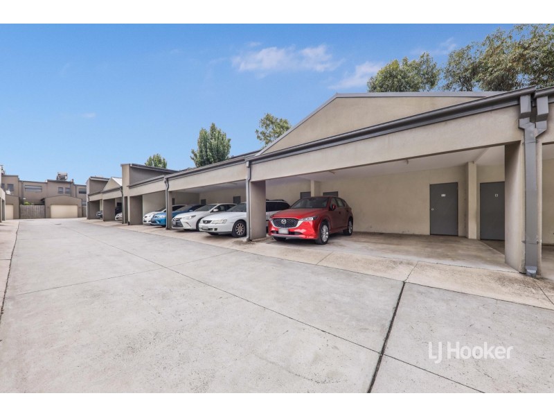 11/20 Hyde Park Avenue, Craigieburn VIC 3064