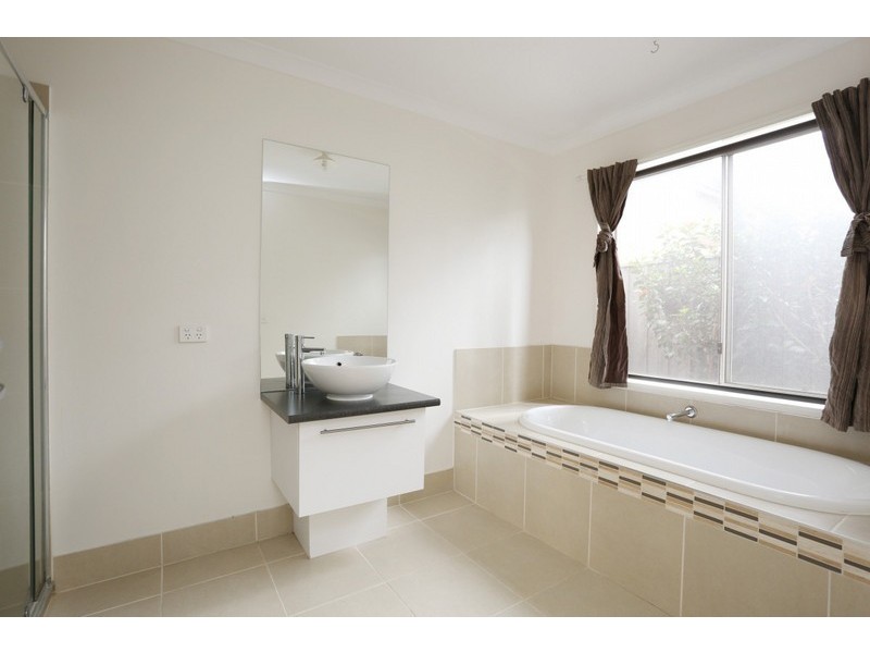 49 Caspian Circuit, Point Cook VIC 3030