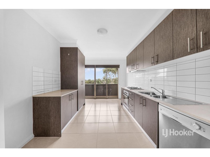 10 Annecy Lane, Pakenham VIC 3810