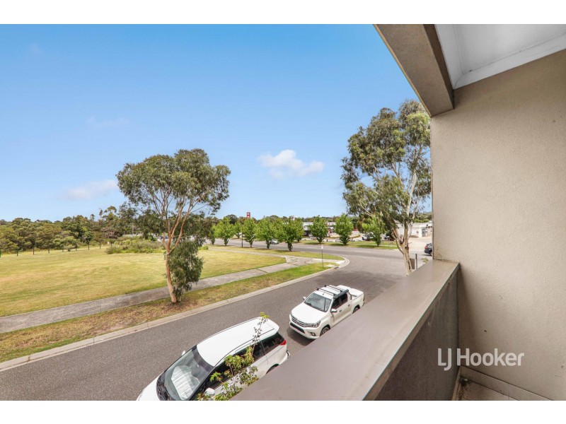 10 Annecy Lane, Pakenham VIC 3810