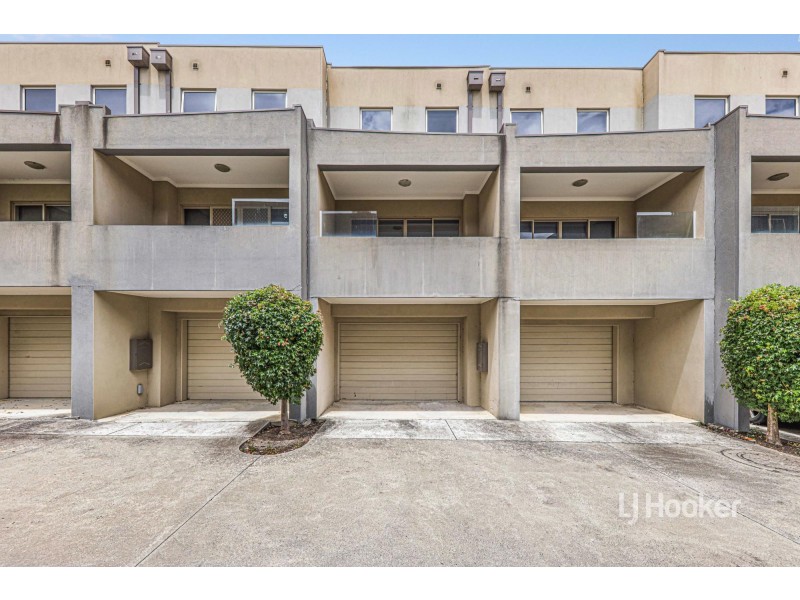 10 Annecy Lane, Pakenham VIC 3810