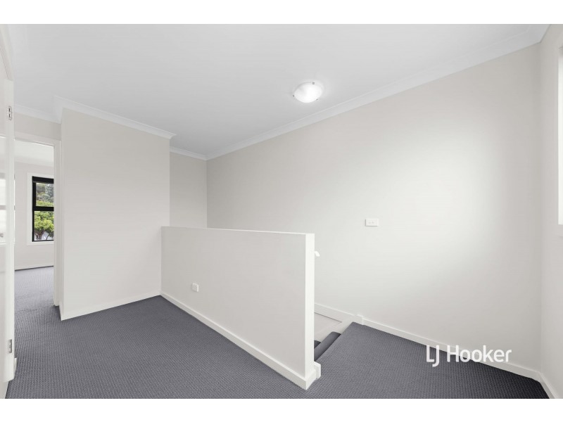 28/20 Hyde Park Avenue, Craigieburn VIC 3064