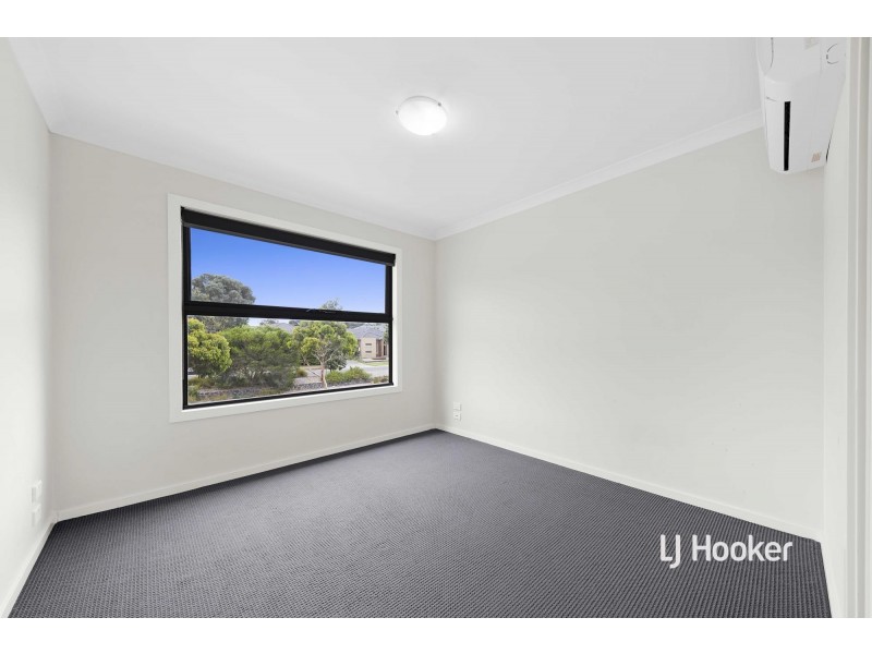 28/20 Hyde Park Avenue, Craigieburn VIC 3064