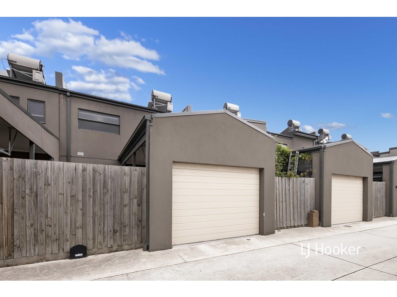 28/20 Hyde Park Avenue, Craigieburn VIC 3064