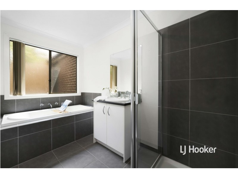 3 Waddywood Court, Truganina VIC 3029