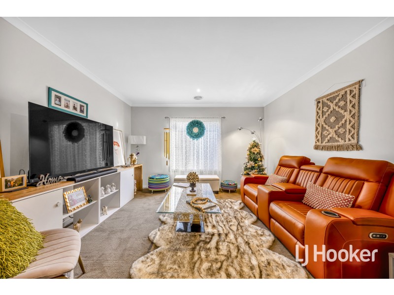 20 Royal Circuit, Point Cook VIC 3030