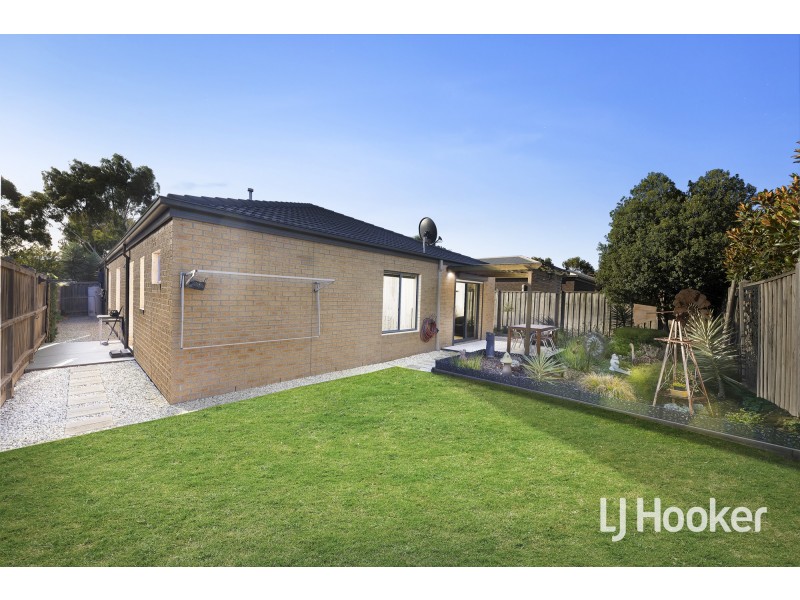 20 Royal Circuit, Point Cook VIC 3030