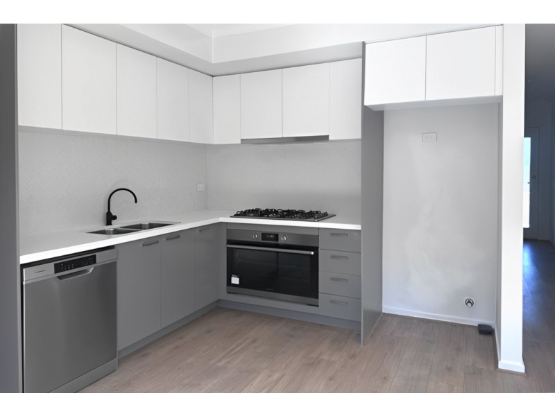 2 Course Street, Mambourin VIC 3024