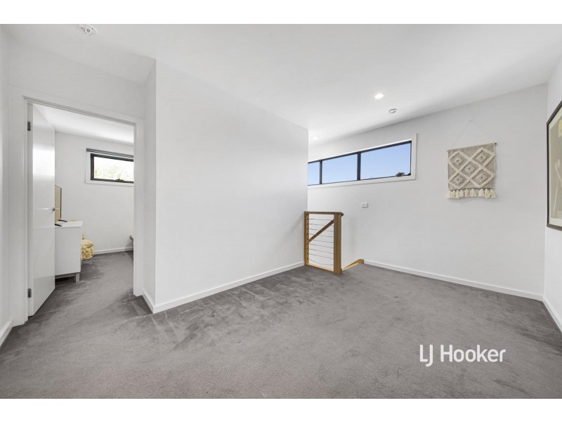 1/35 Linnet Street, Altona VIC 3018