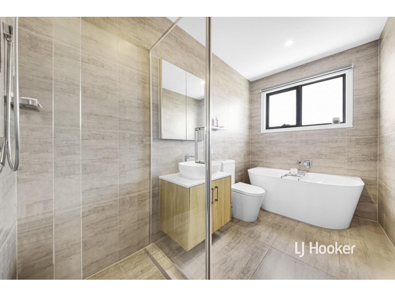 1/35 Linnet Street, Altona VIC 3018