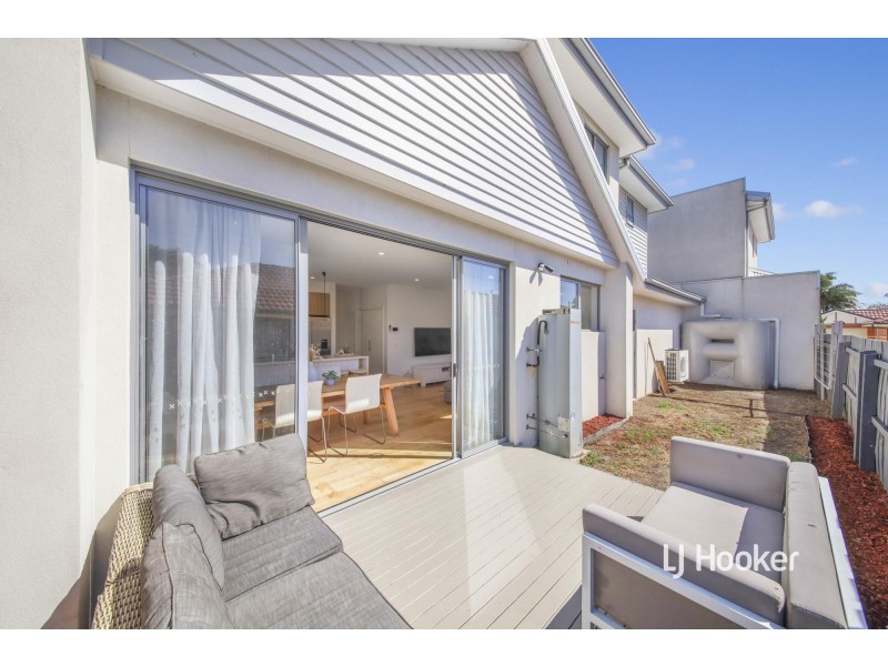 1/35 Linnet Street, Altona VIC 3018