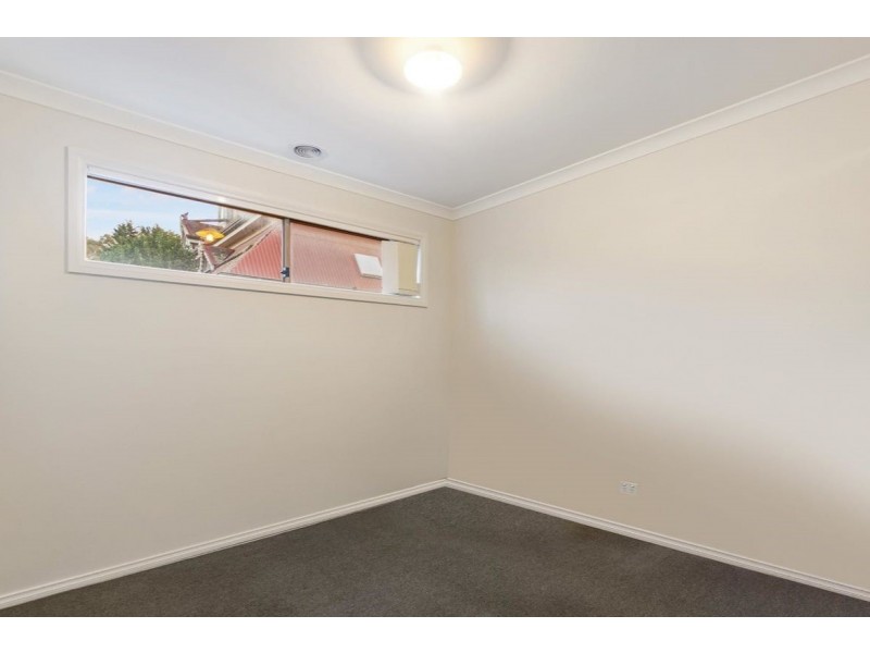 2/22 Francis Street, Werribee VIC 3030
