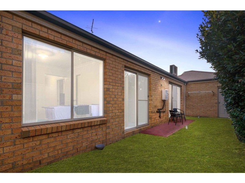 2/22 Francis Street, Werribee VIC 3030