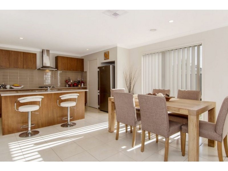 15 Bevan Court, Point Cook VIC 3030