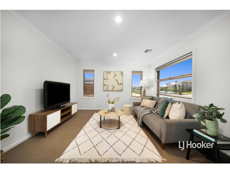 1 Overland Chase, Werribee VIC 3030