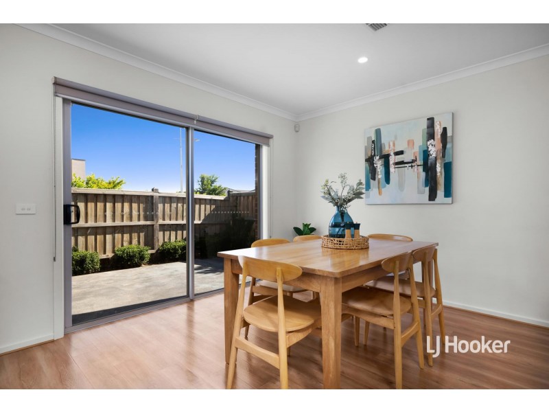 1 Overland Chase, Werribee VIC 3030