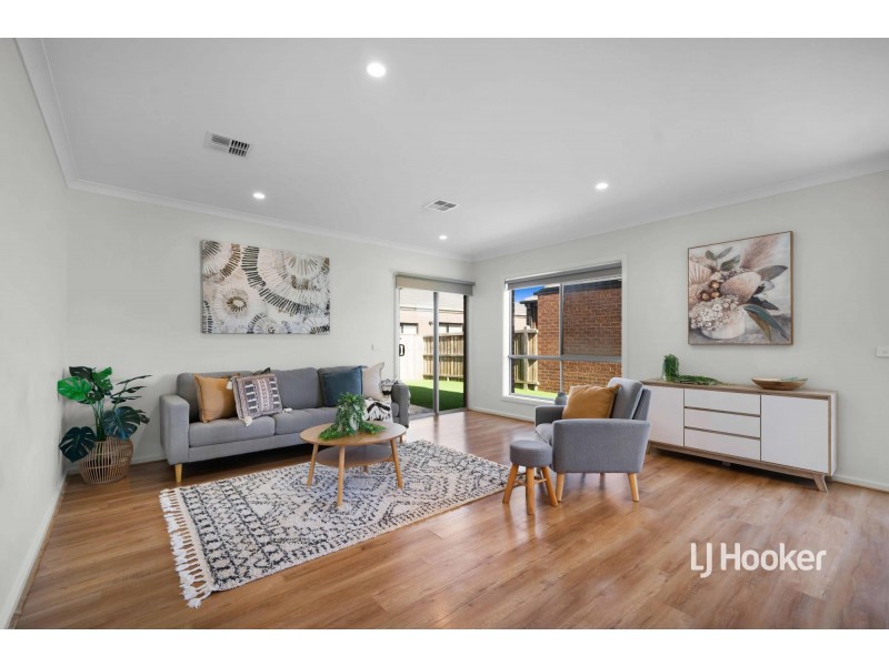 1 Overland Chase, Werribee VIC 3030