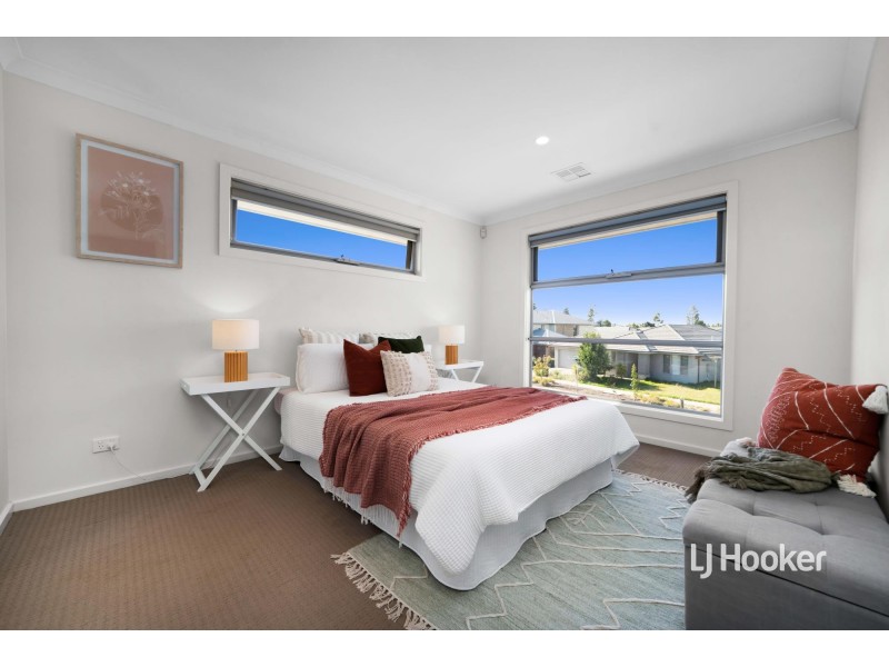 1 Overland Chase, Werribee VIC 3030