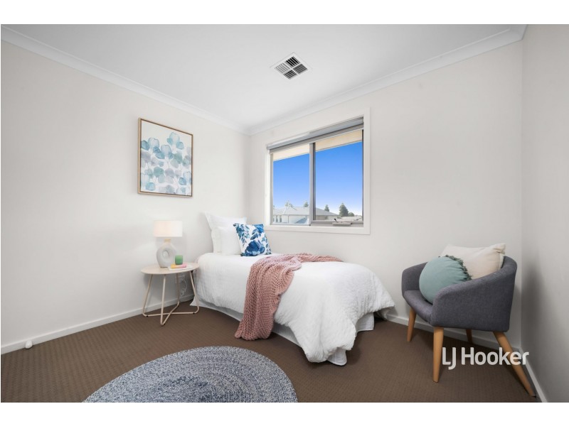 1 Overland Chase, Werribee VIC 3030