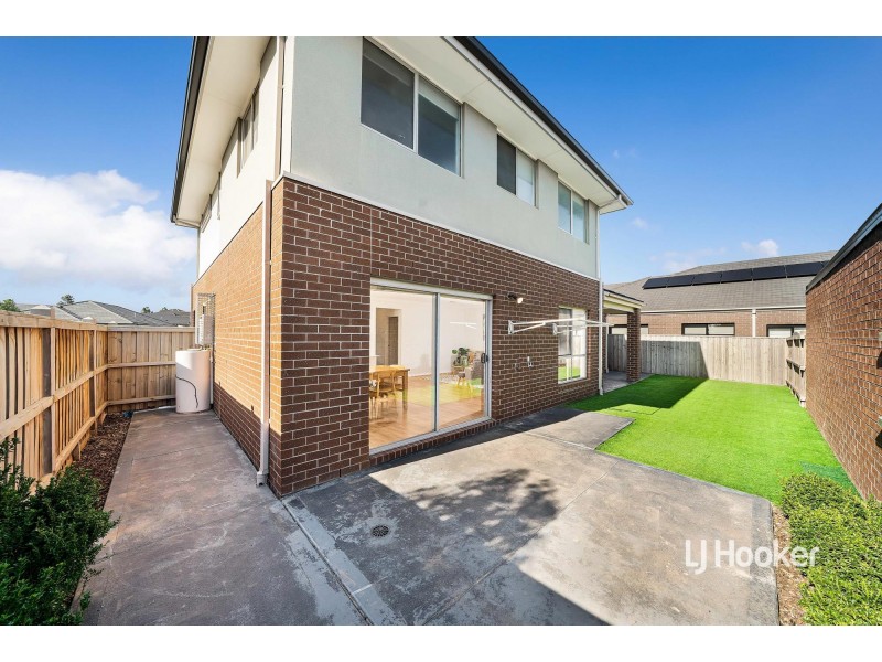 1 Overland Chase, Werribee VIC 3030