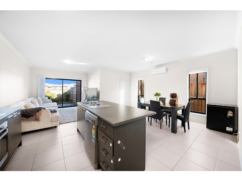 7 Fox Walk, Truganina VIC 3029
