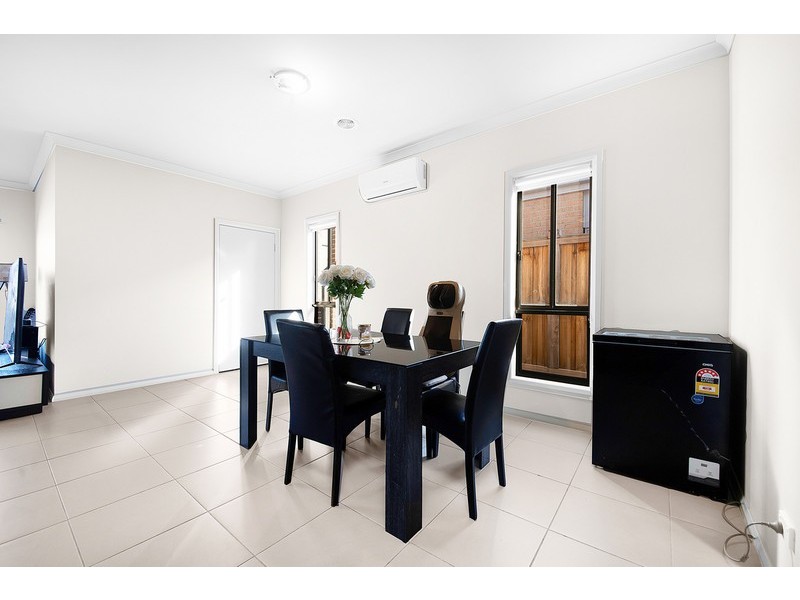 7 Fox Walk, Truganina VIC 3029