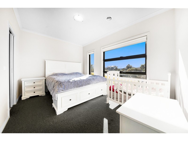 7 Fox Walk, Truganina VIC 3029