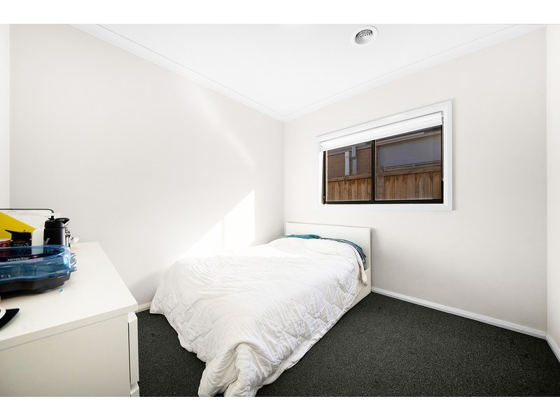 7 Fox Walk, Truganina VIC 3029