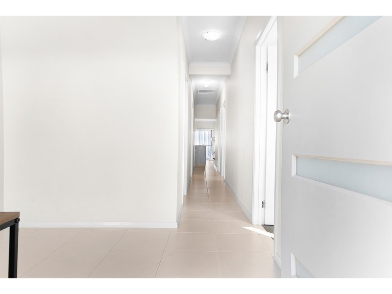 7 Fox Walk, Truganina VIC 3029