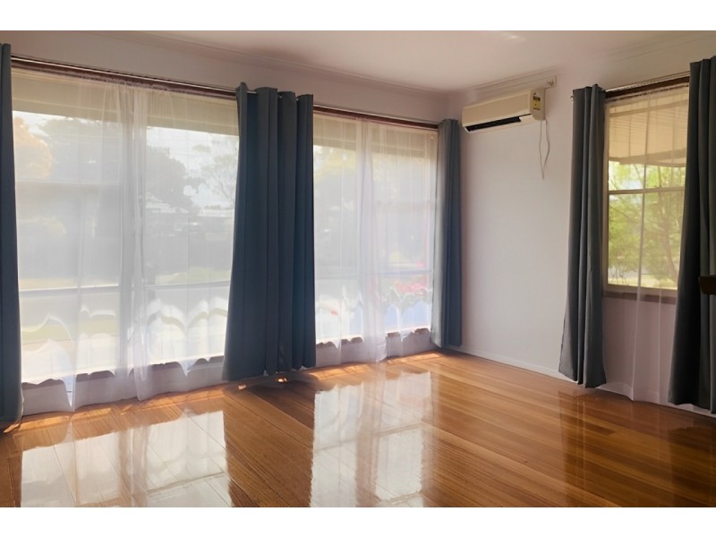 27 Willow Street, Werribee VIC 3030