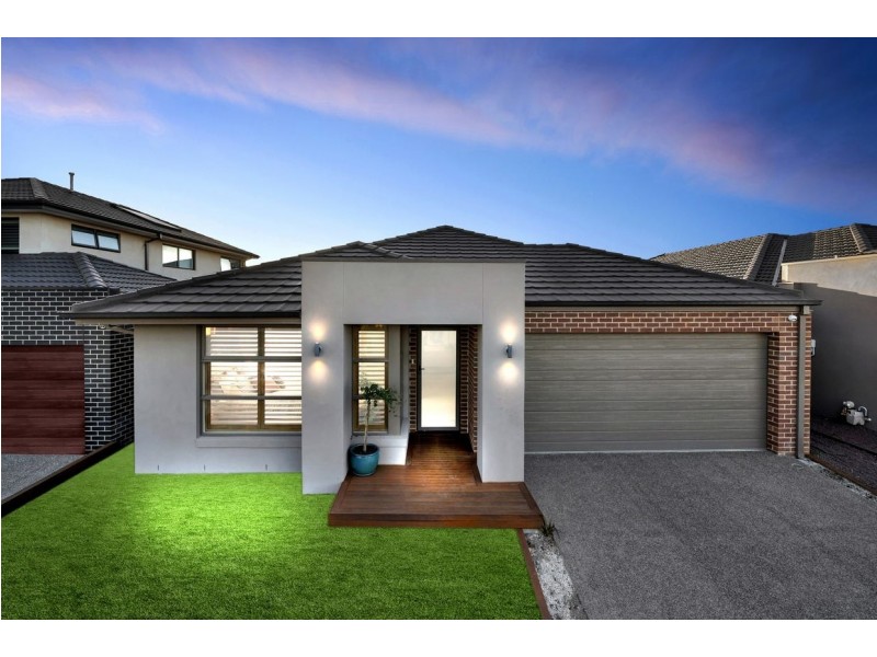 8 Tackle Drive, Point Cook VIC 3030