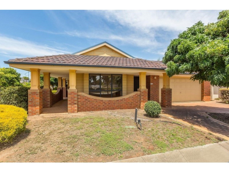 9 Livorno Lane, Point Cook VIC 3030