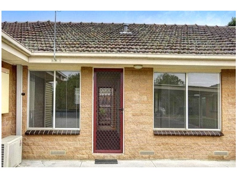 2/22-24 Lindsay Street., Newcomb VIC 3219