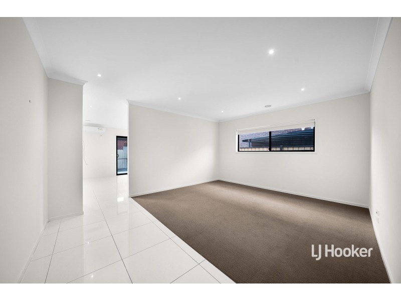 7 Bolcarra Grove, Truganina VIC 3029