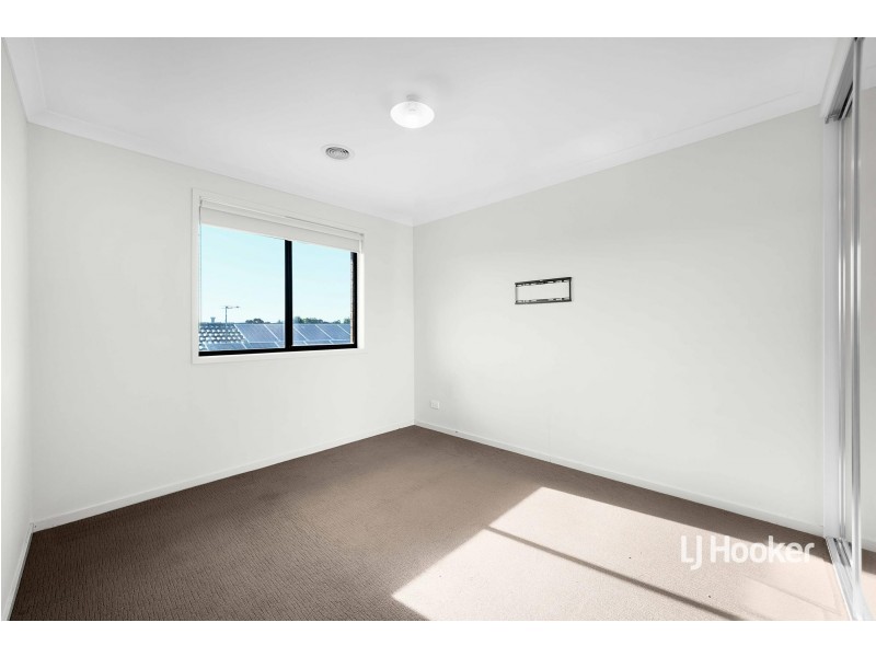 7 Bolcarra Grove, Truganina VIC 3029