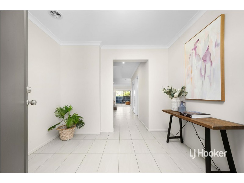 12 Weemala Grove, Werribee VIC 3030