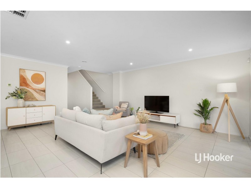 12 Weemala Grove, Werribee VIC 3030