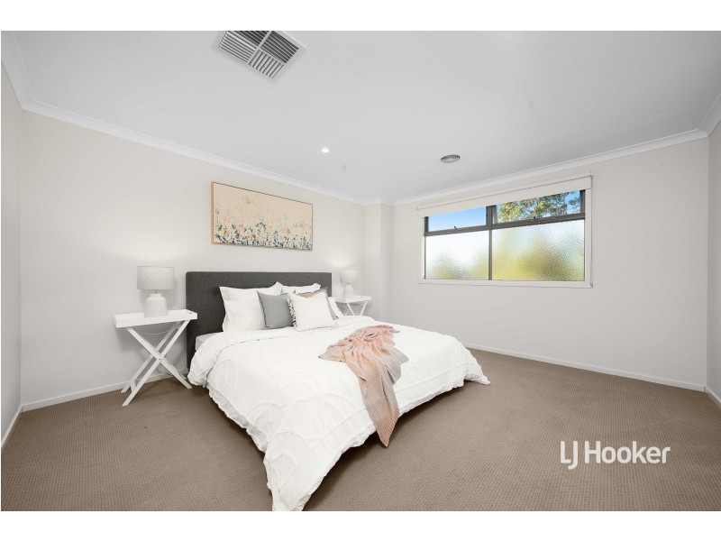 12 Weemala Grove, Werribee VIC 3030