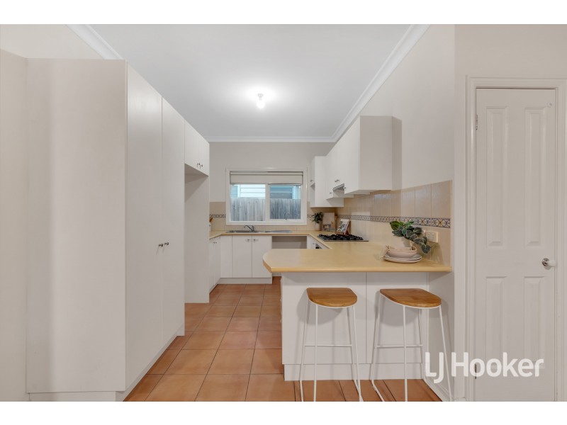 4 Fullard Close, Point Cook VIC 3030