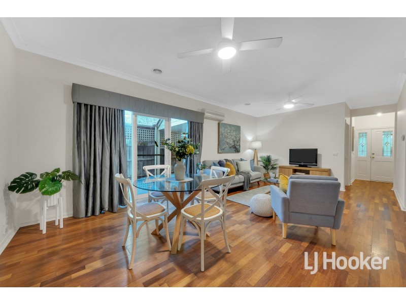 4 Fullard Close, Point Cook VIC 3030