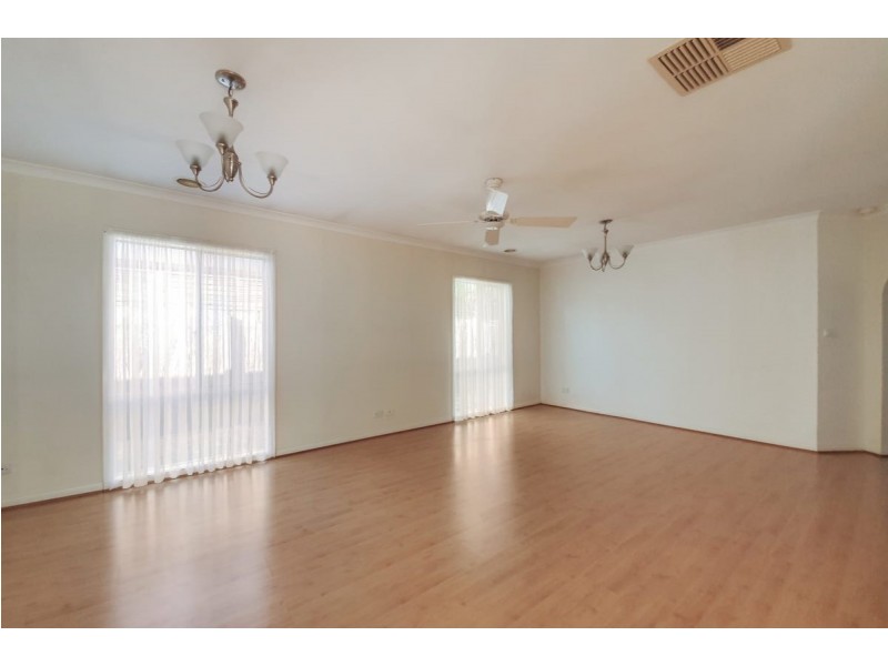 22 Willowgreen Way, Point Cook VIC 3030