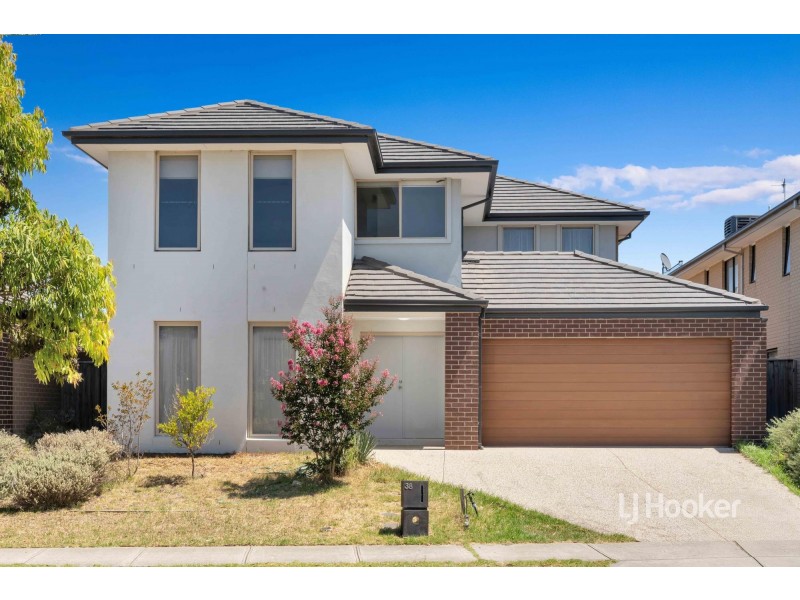 38 Rothbury Parkway, Williams Landing VIC 3027