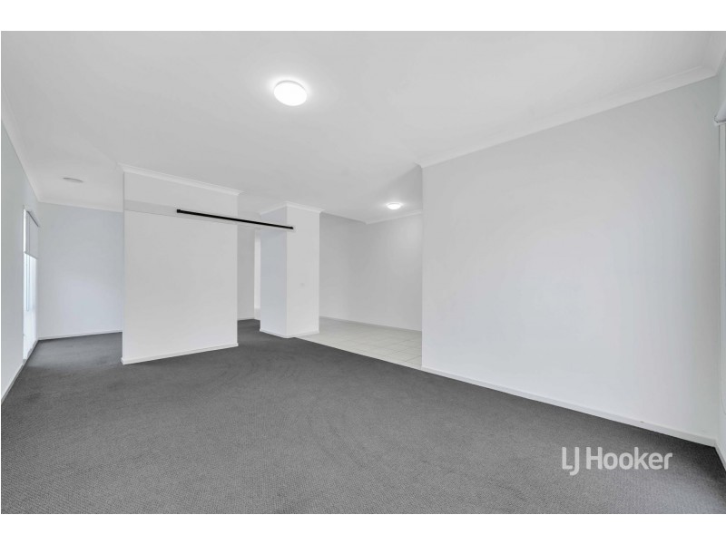 38 Rothbury Parkway, Williams Landing VIC 3027