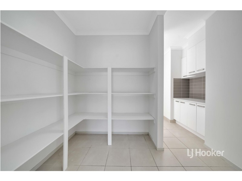 38 Rothbury Parkway, Williams Landing VIC 3027