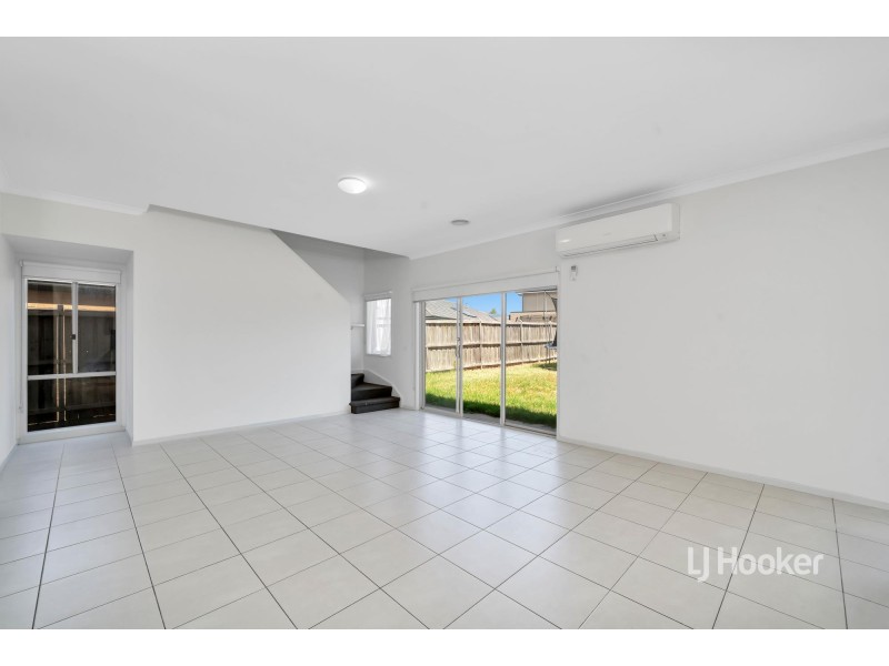 38 Rothbury Parkway, Williams Landing VIC 3027